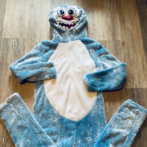 Briefly Stated Abominable Snowman Medium Furry Fuzzy Onesie